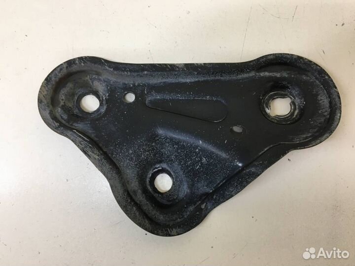 Кронштейн передней балки Hyundai Sonata 7 LF 2017