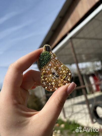 Брошь ручной работы