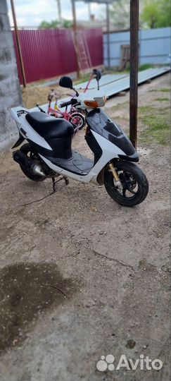 Продаю мопед