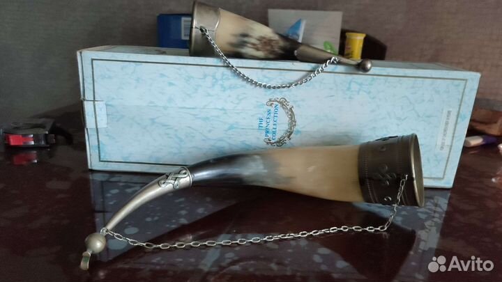 Сувенирные рога для вина