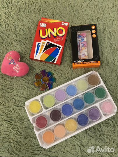 Пазл, игрушки, резиночки, бусины, ланчбокс