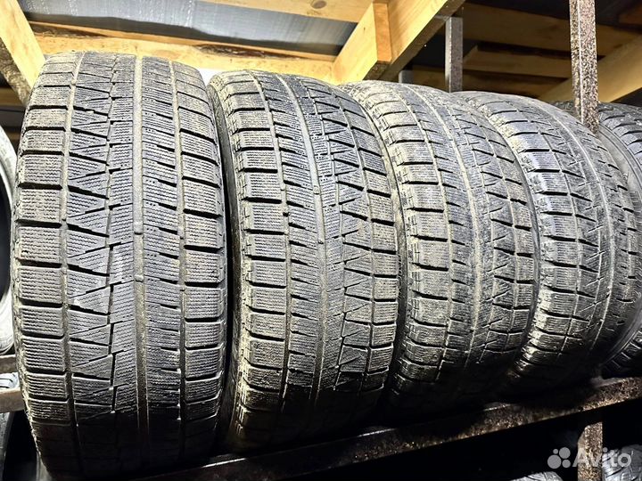 Bridgestone Blizzak Revo GZ 205/55 R16