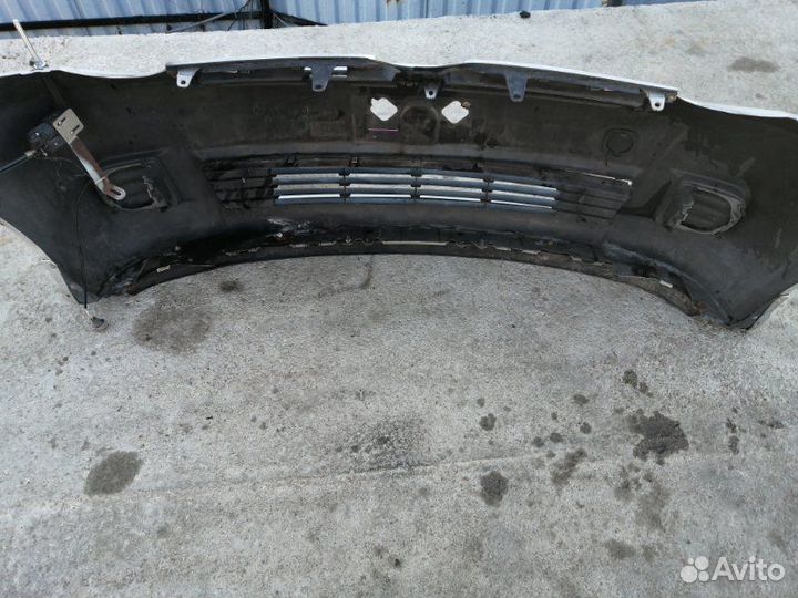 Бампер передний Toyota Sienta NCP81