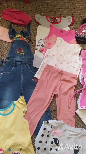 Вещи пакетом на девочку 110 р