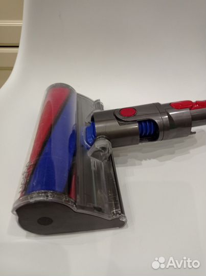 Турбощетка Dyson V7 fluffy с мягким валиком