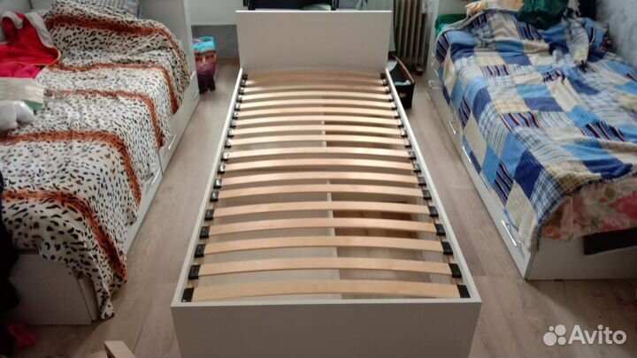 Кровать