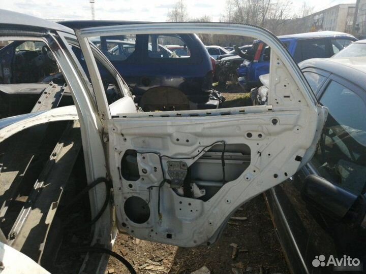 Дверь задняя правая Ssangyong Actyon