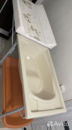 Ванночка для купания с пеленальной доской