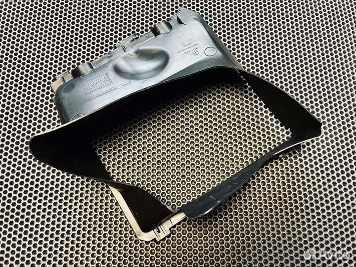 Воздуховод интеркулера Porsche Cayenne передний