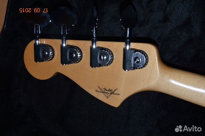 Бас гитара Fender Jazz Bass USA Custom Shop