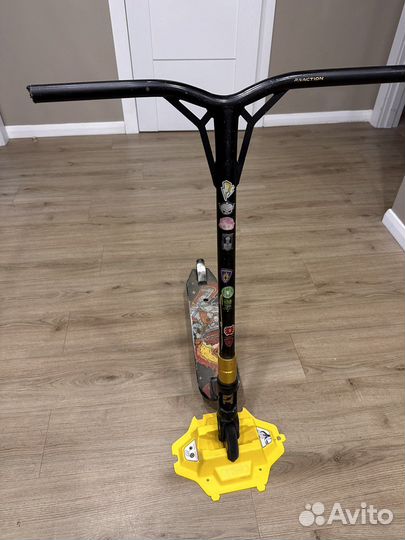 Трюковой Самокат reaction