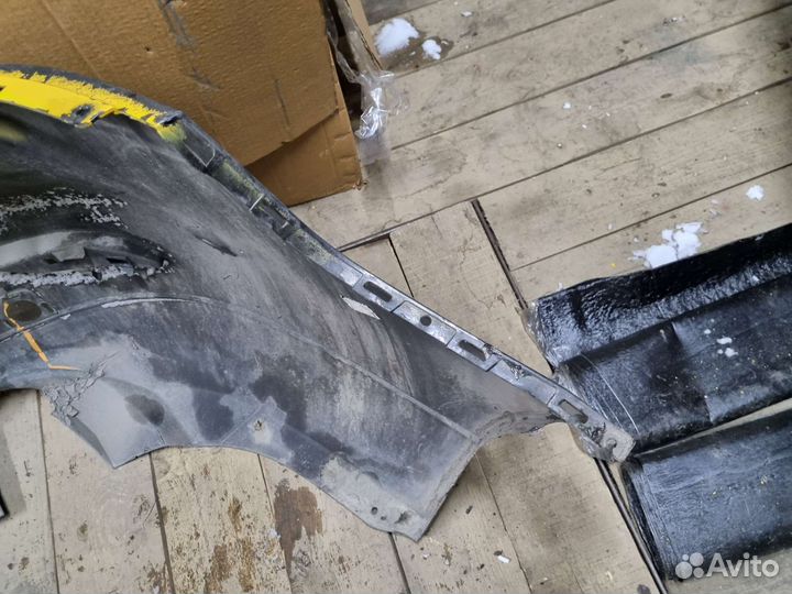 Задний бампер Renault Fluence