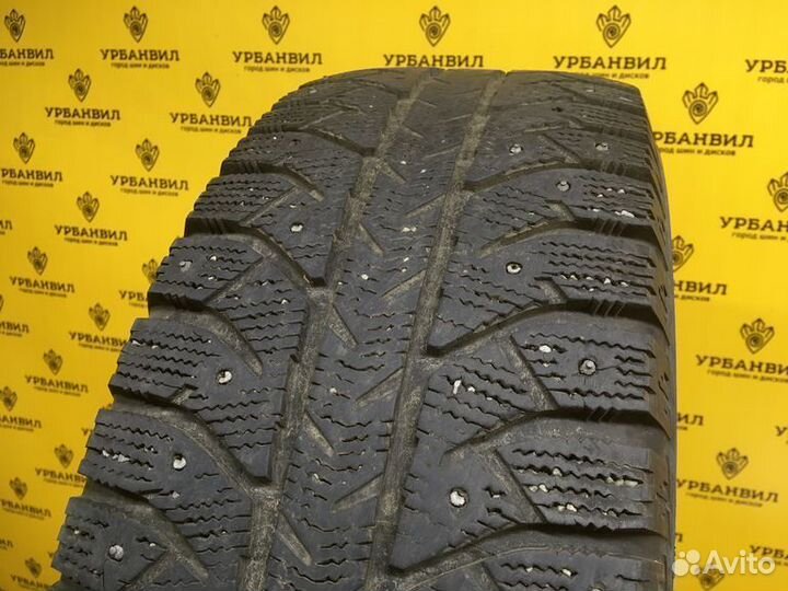 Bridgestone Ice Cruiser 7000 215/65 R16 98T