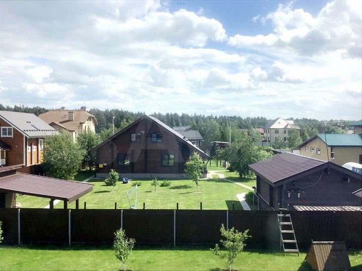 Дом 157 м² на участке 15 сот.