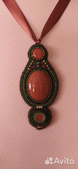 Кулон из бисера