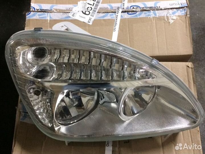 Фара правая Газель рассеиватель стекло