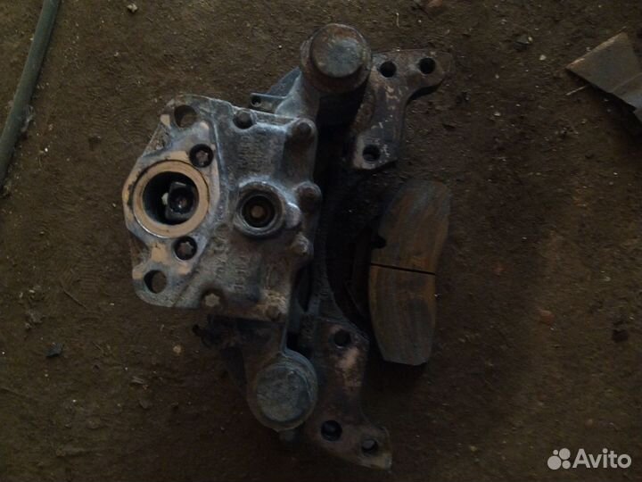 Суппорт wabco 40195028 левый