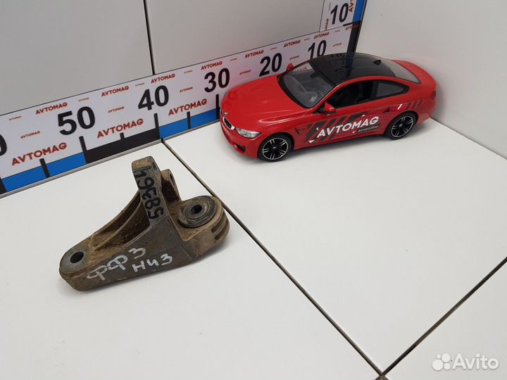 Кронштейн опоры кпп (Ford Focus)