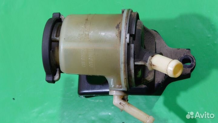 Б/У Б/У Бачок гидроусилителя G7 toyota Hilux