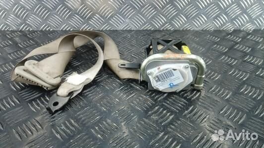 Ремень безопасности с пиропатроном сиденья передне