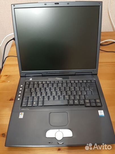 Ноутбук Fujitsu Siemens Amilo Pro V2000