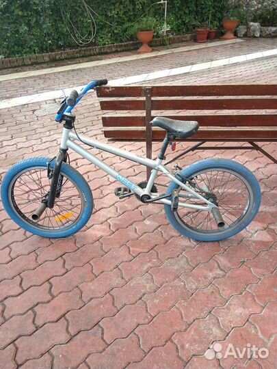 Детский велосипед bmw