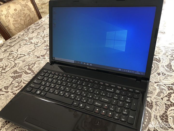 Четкий ноутбук Lenovo