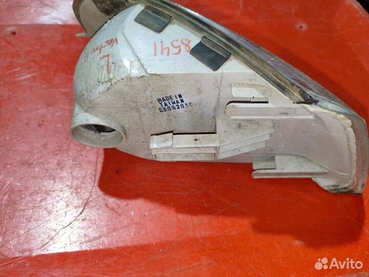 Поворотник передний левый Opel Vectra B седан