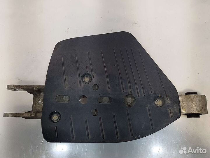 Рычаг подпружинный правый задний Kia k900RJ