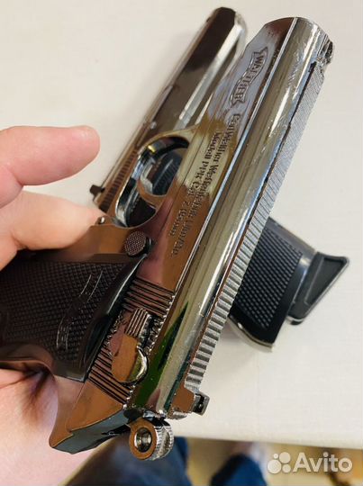 Два Валтера зажигалки металл