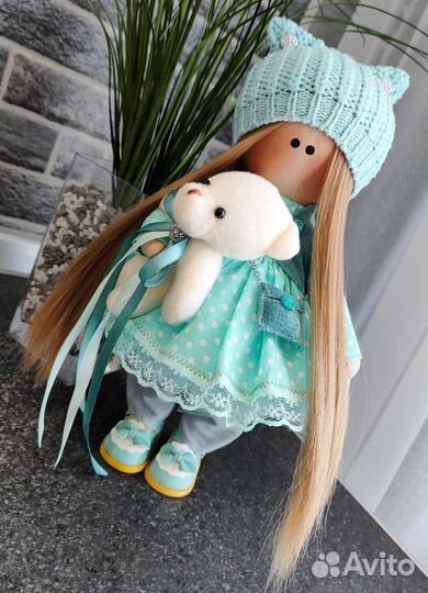 Кукла для интерьера с мишкой