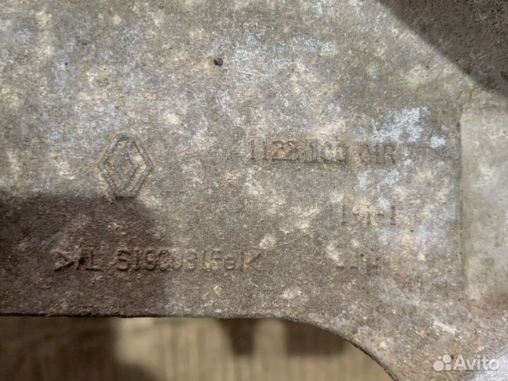 Кронштейн Кпп renault laguna 3