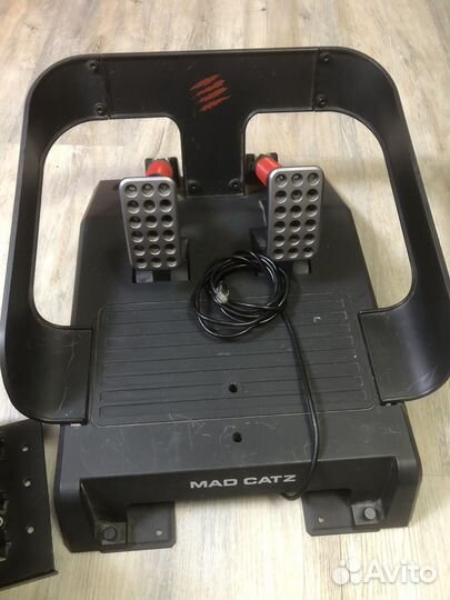 Игровой руль Mad Catz Pro Racing Force