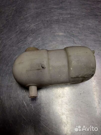 Расширительный бачок Volvo 940 1276040