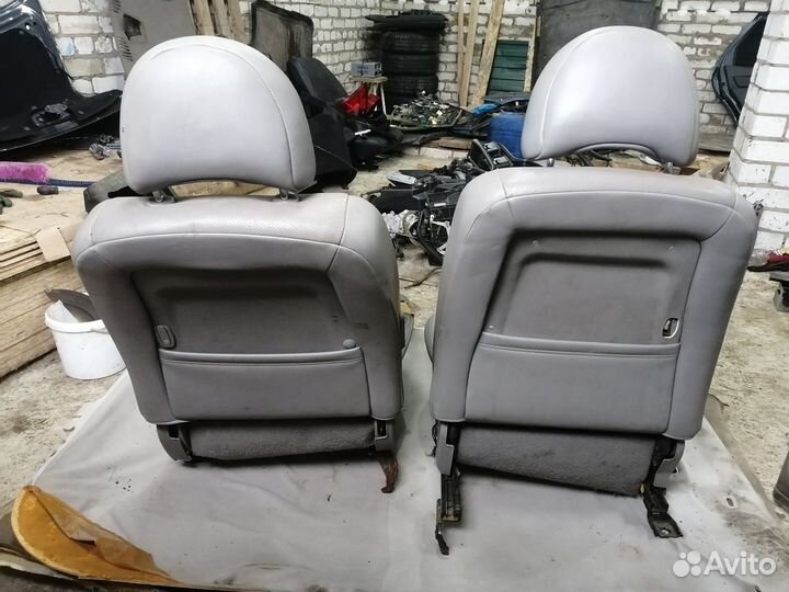 Сиденья передние для Nissan Primera P11E 1996-2002