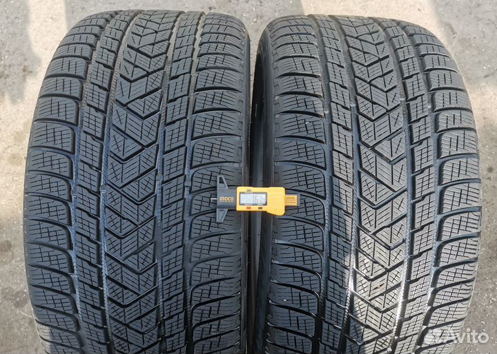 Pirelli Scorpion Winter 295/35 R21
