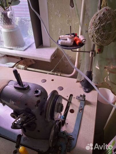 Производственная швейная машина