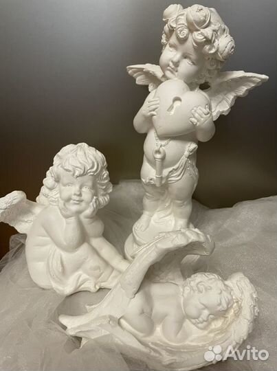 Ангелы, вазы, букеты