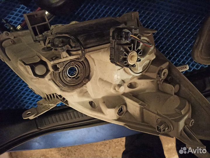 Фары Тойота Королла Спассио