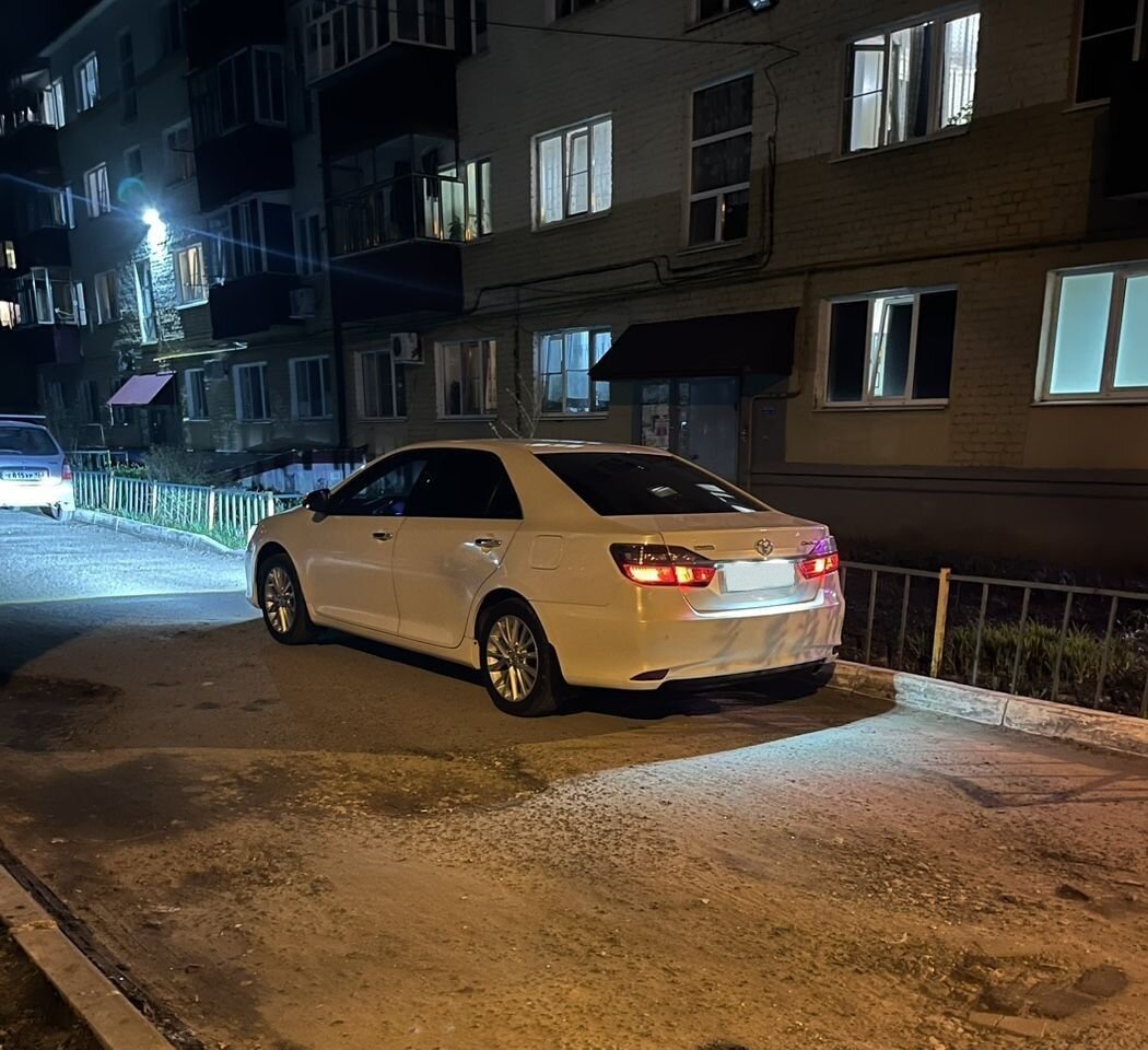 Toyota Camry: фото владельца