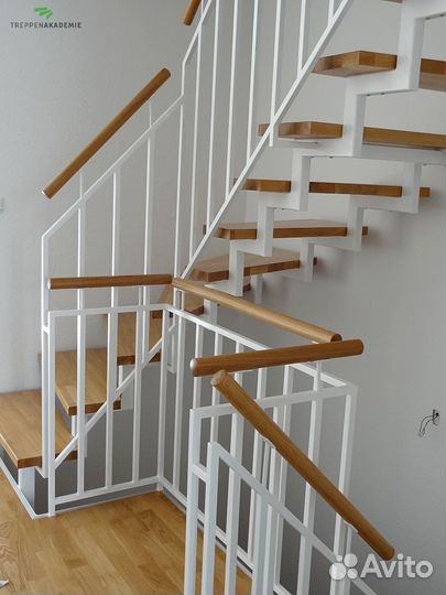 Лестницы из лиственницы на каркасе