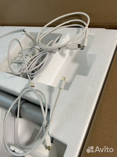 Монитор LG 4K 27UL850-W