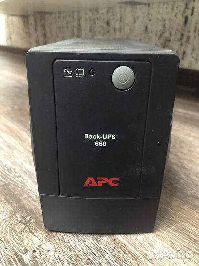 Ибп APC Back-UPS 650