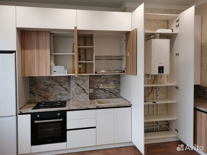 Гарнитур в кухню-гостиную