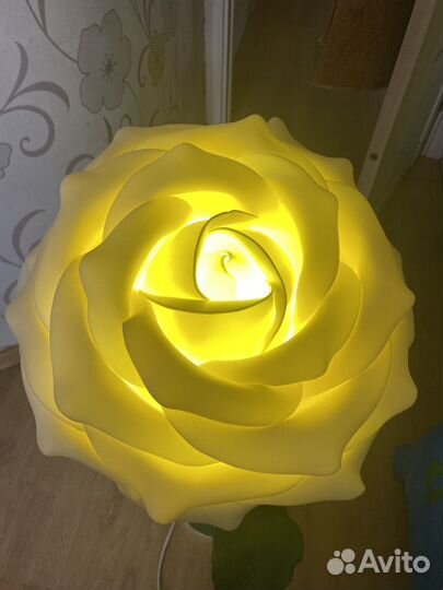 Светильник роза из изолона