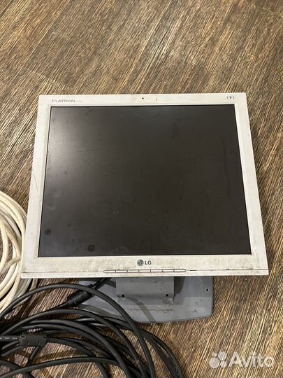 Монитор LG flatron L1715S