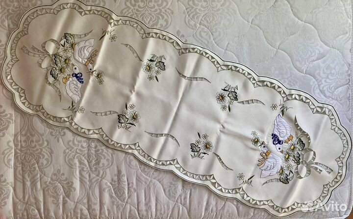 Скатерть вышитая, дорожки на стол, набор салфеток