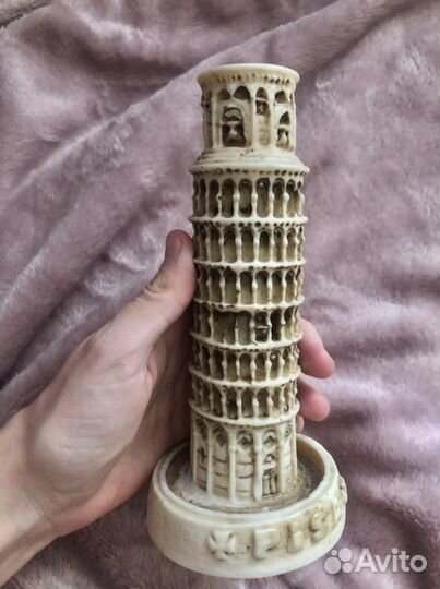 Пизанская башня из Италии