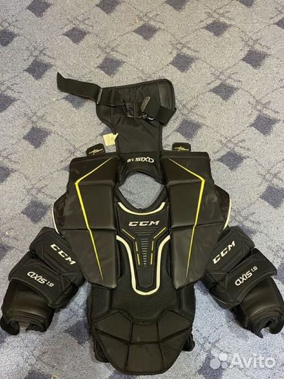 Вратарский нагрудник