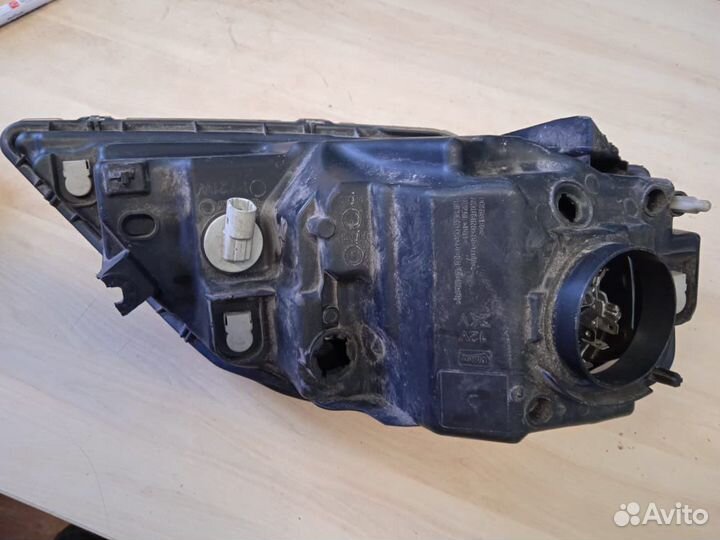 Фара передняя левая renault logan 1